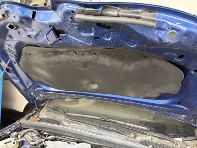 Renault Clio 5.5 2024 Model Ön Kaput Keçesi