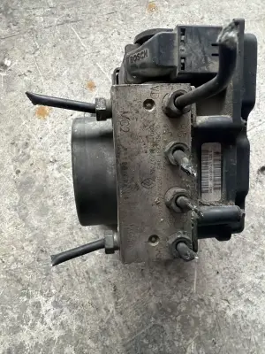 Renault Clio 3 ABS Beyni 0265281945