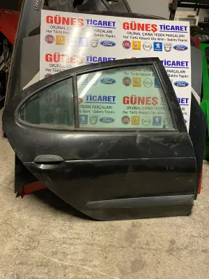 Renault Megane 1 Sağ Arka Kapı