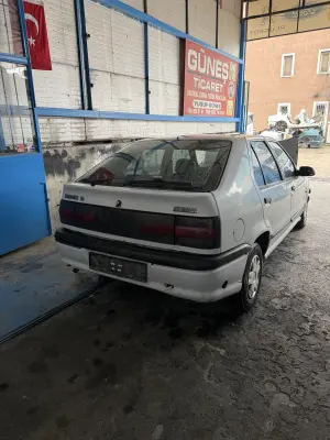 Renault 19 Hatchback Çıkma Bagaj Kapağı