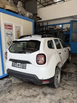 Dacia Duster 2023 Çıkma Arka Bagaj Kapağı