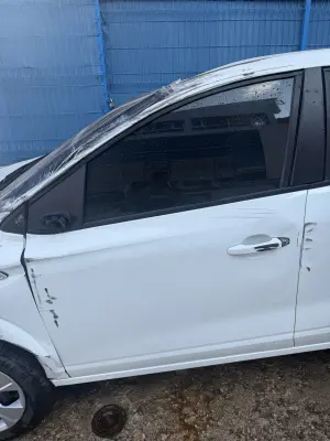 Renault Taliant Sol Ön Kapı