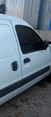 Renault Kangoo Sağ Ön Kapı
